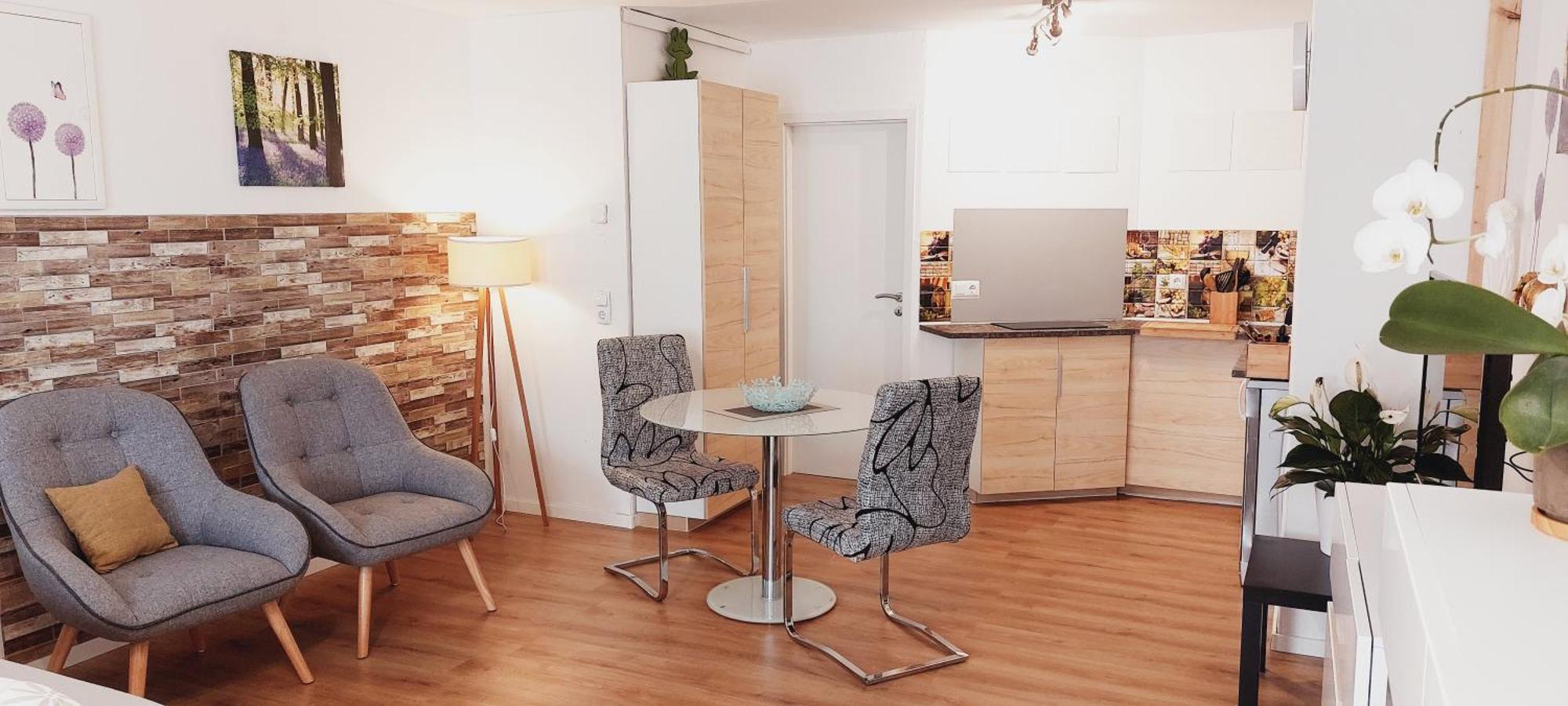 Modernes Souterrain Apartment Black Forest Mit Separatem Eingang Und Kfz-Stellplatz Бад-Дюрргайм Екстер'єр фото