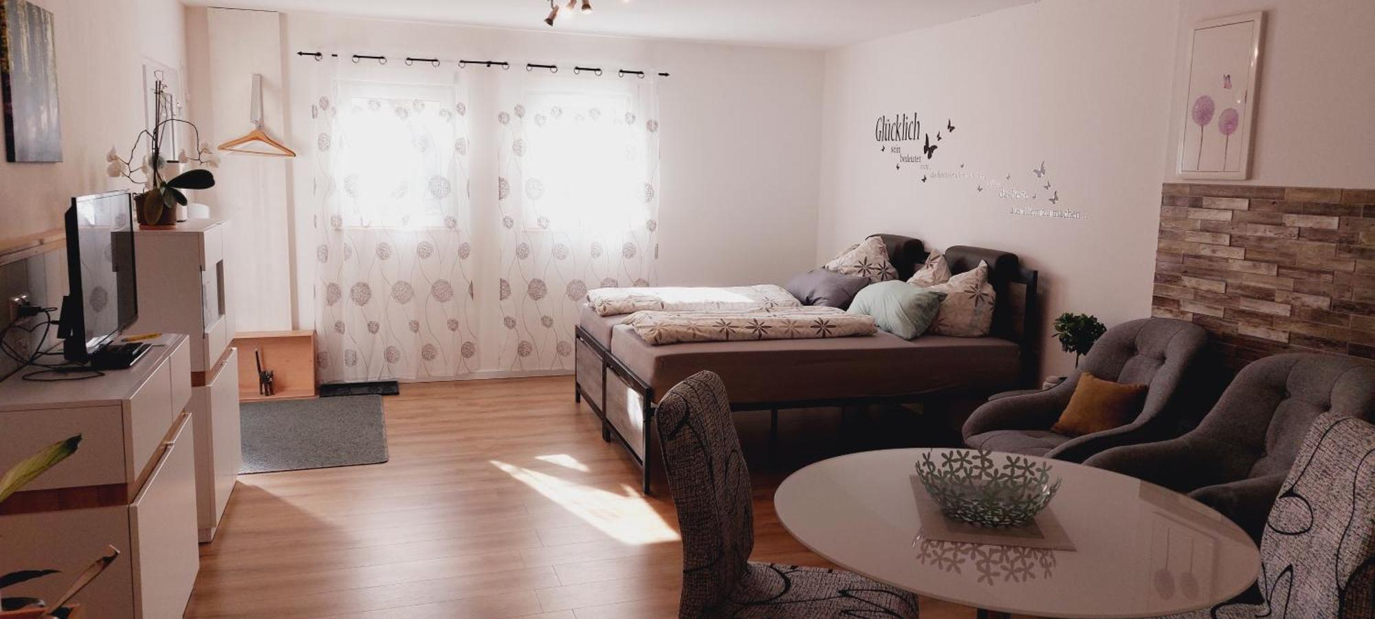 Modernes Souterrain Apartment Black Forest Mit Separatem Eingang Und Kfz-Stellplatz Бад-Дюрргайм Екстер'єр фото