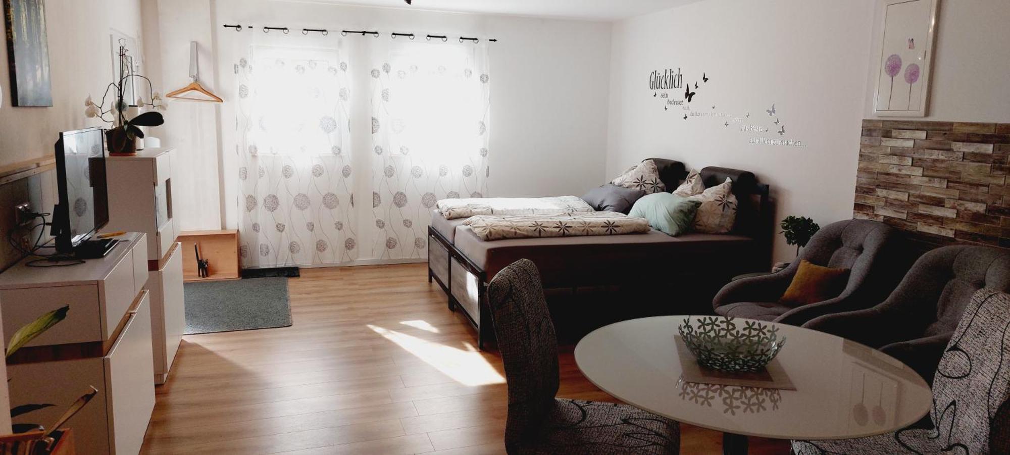 Modernes Souterrain Apartment Black Forest Mit Separatem Eingang Und Kfz-Stellplatz Бад-Дюрргайм Екстер'єр фото