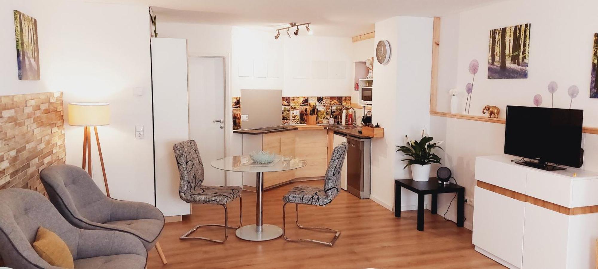 Modernes Souterrain Apartment Black Forest Mit Separatem Eingang Und Kfz-Stellplatz Бад-Дюрргайм Екстер'єр фото